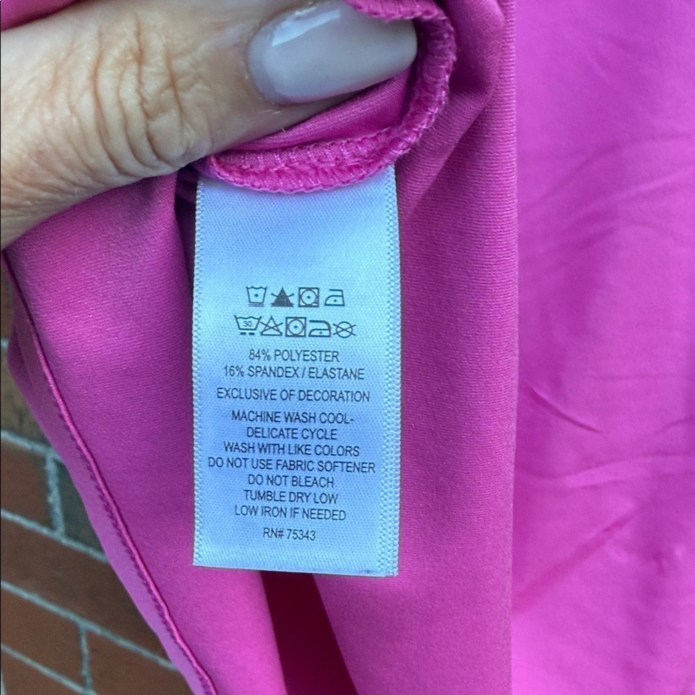 Tommy Bahama golf Vibrant Pink Sleeveless Blouse - Picture 5 of 7